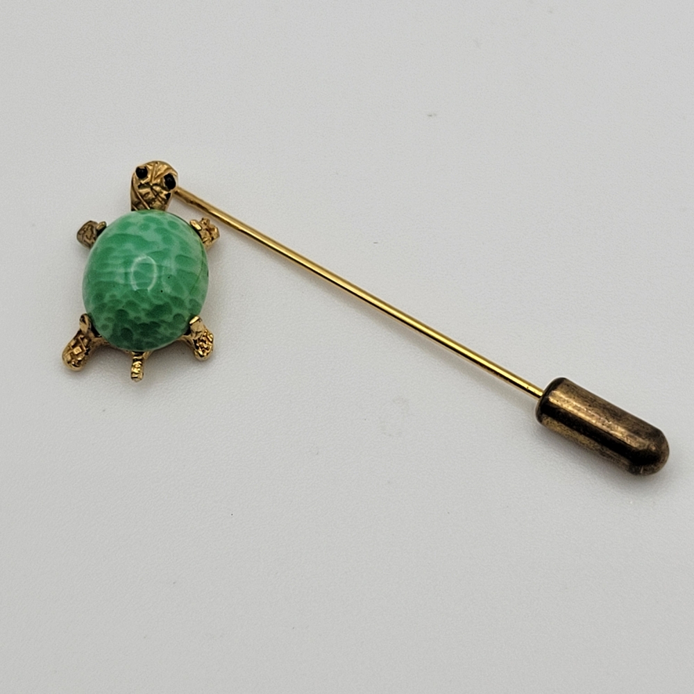 Very Unique Green Marbled Glass Turtle Gold Toned Stick Pin